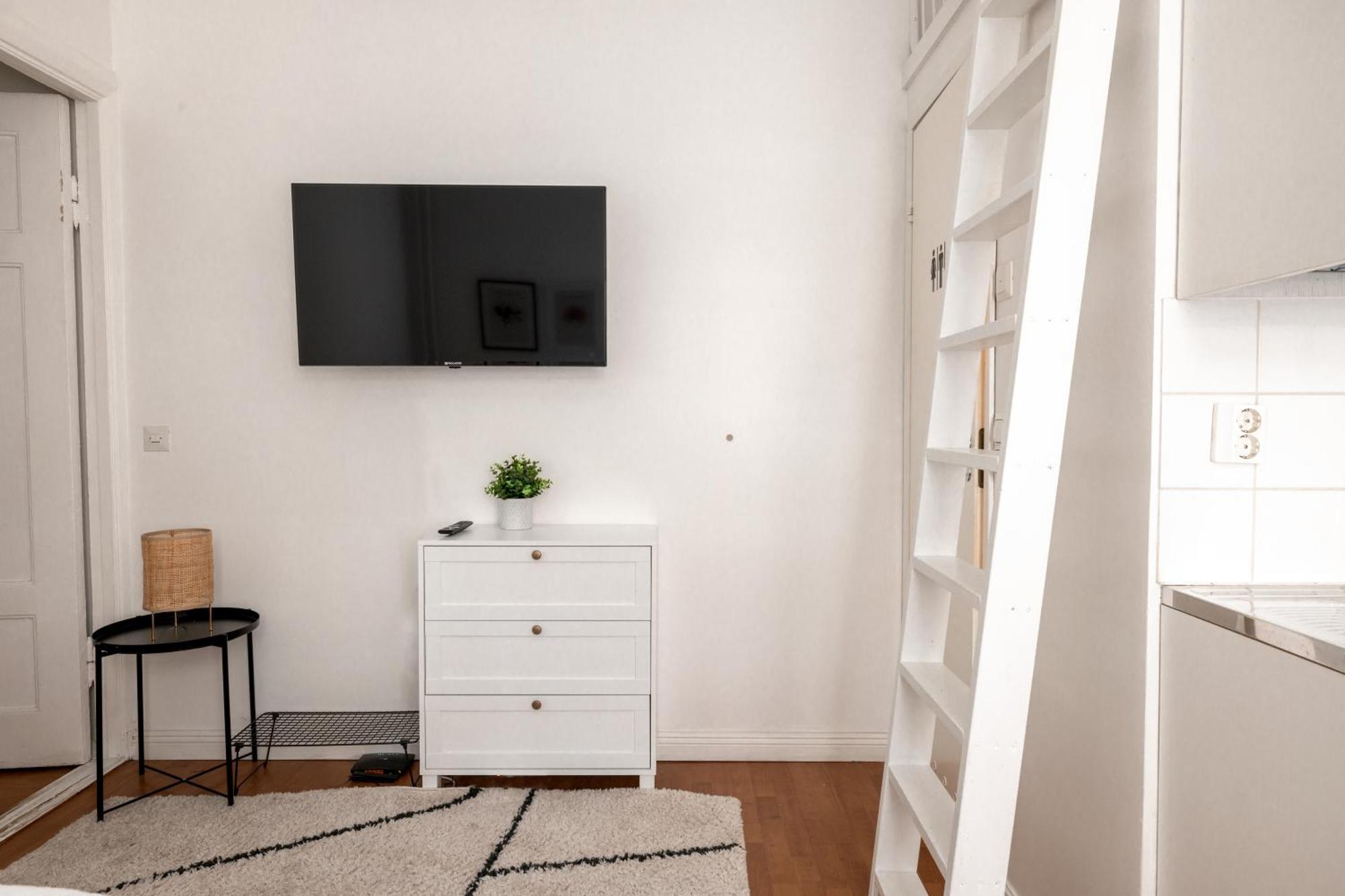 2Ndhomes Cozy And Compact Studio In Kamppi Helsinki Extérieur photo